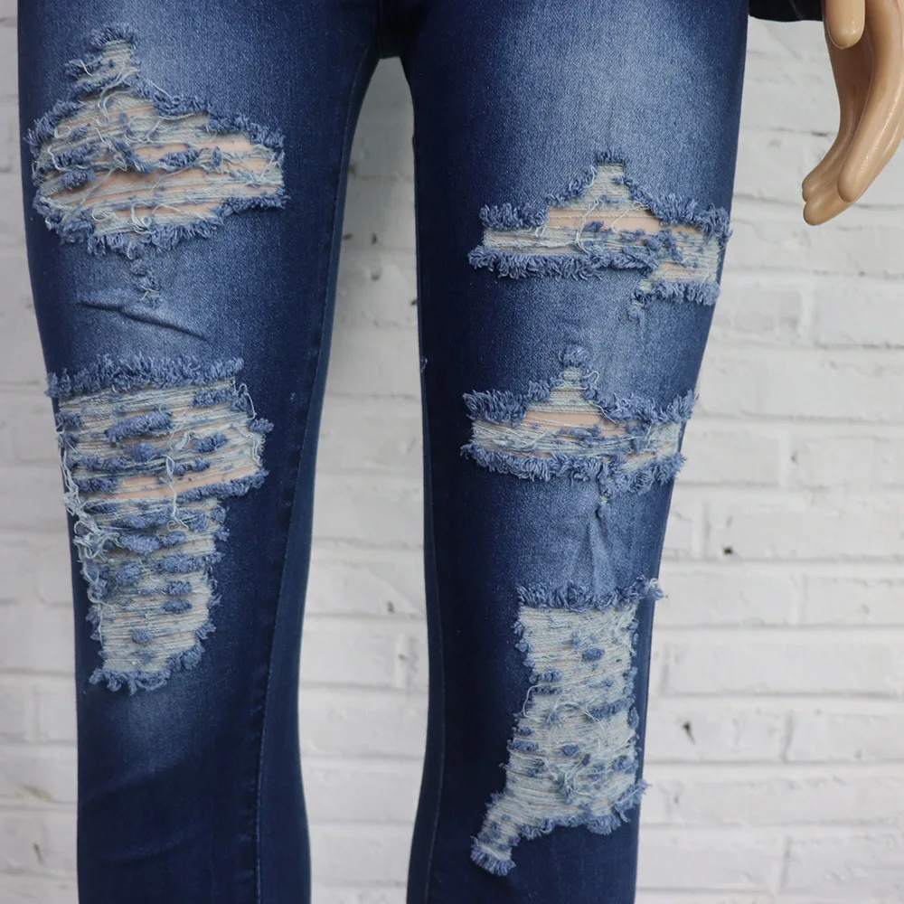 Джинсовый брючный костюм-карандаш с отложным воротником и длинным рукавом