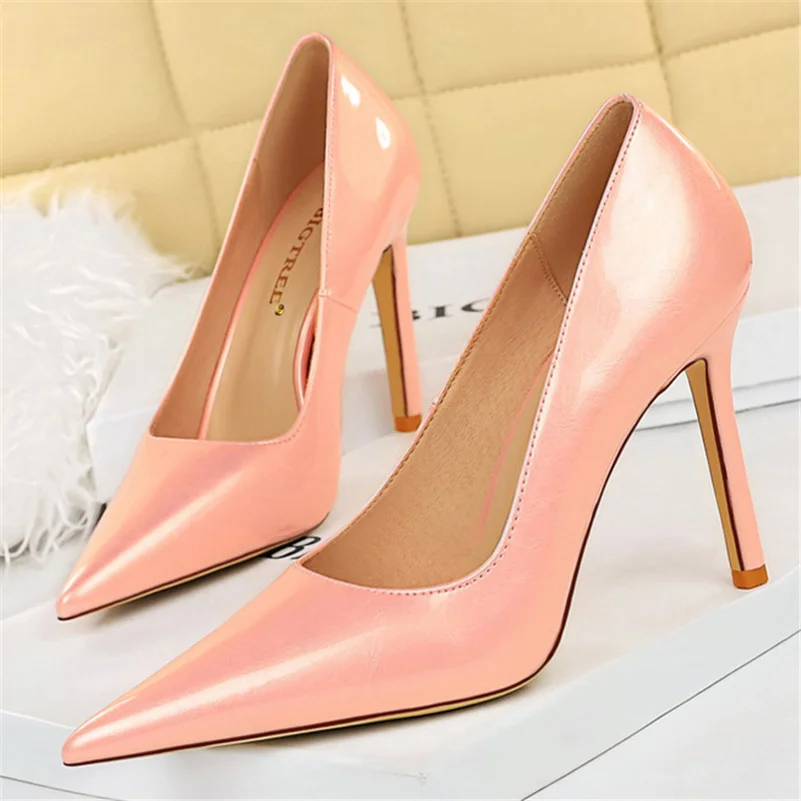 

2022 Fashion Women 10.5cm Stripper High Heels Pumps Female Yellow Pink White Reflective Heels Wedding Bride Prom Shoes Plus Size