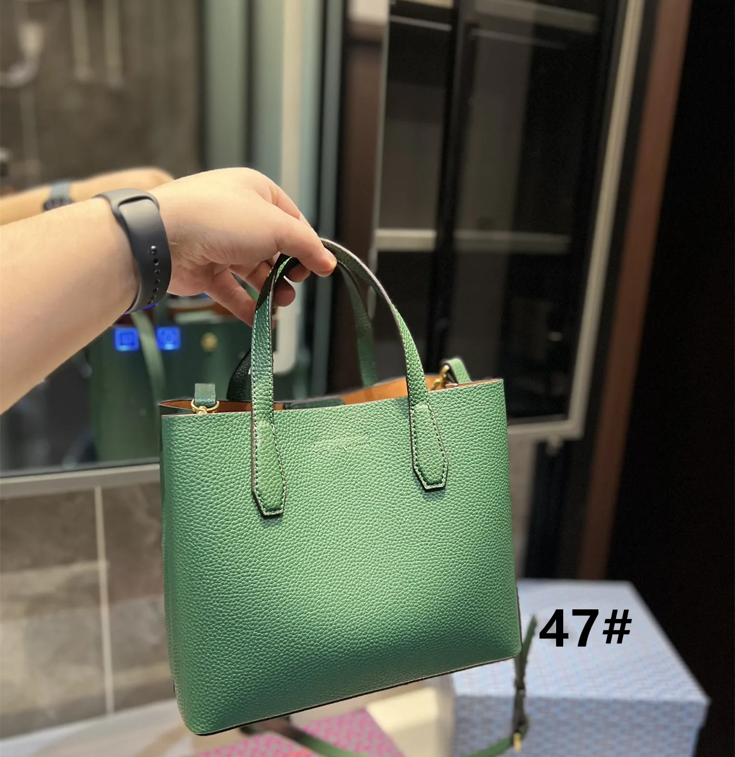 

Brand Women's handbag High quality new One shoulder bag best-selling fashion Messenger Bag 47#