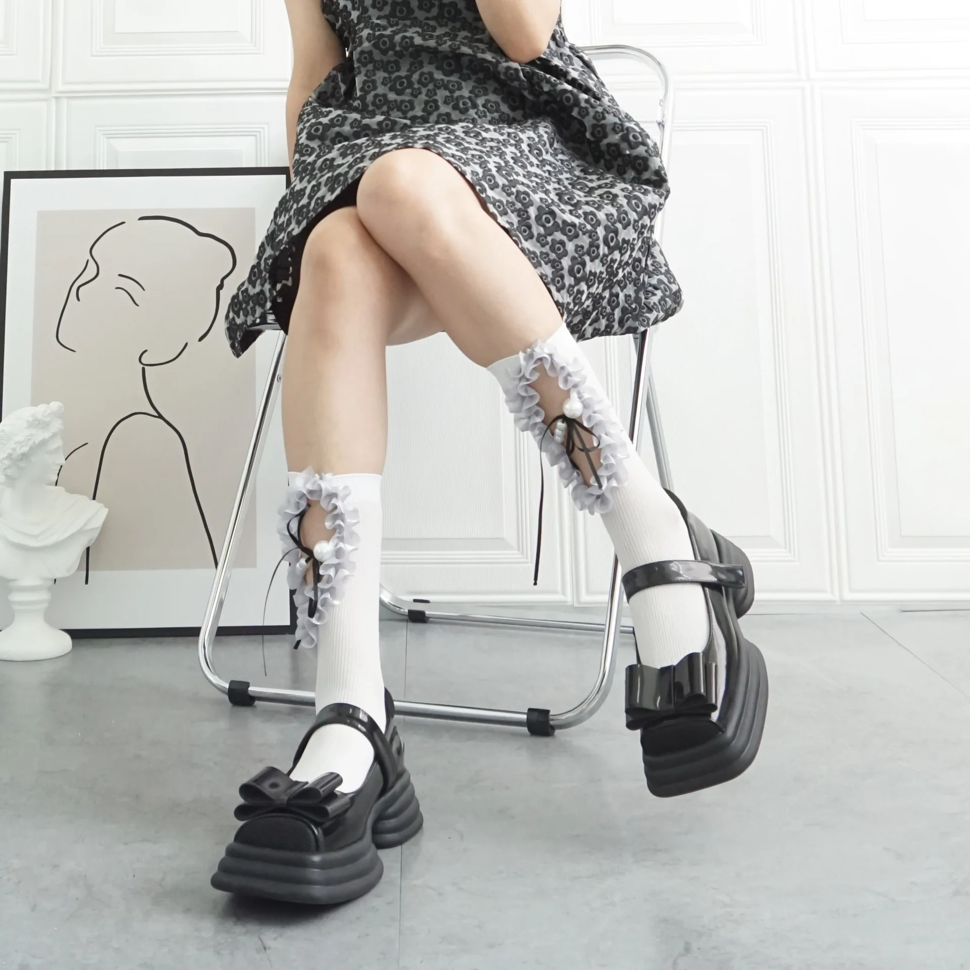 Lolita Hollow Beveled Gold Stockings Pleated Lace Socks Pearl Bow Sweet Girl Calf Socks Girls Kawaii Socks Woman White Black New