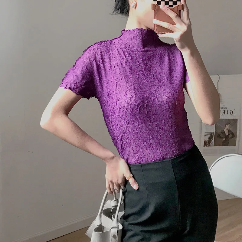 

Lightweight breathable top summer women's clothing design niche Miyake pleated basic solid color turtleneck T-shirt