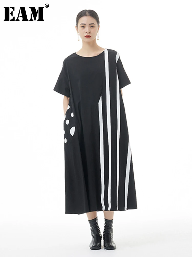 

[EAM] женское длинное платье в черную полоску, большие размеры, новинка, круглый вырез, короткий рукав, свободный крой, мода, весна-лето 2022, 1DE9799