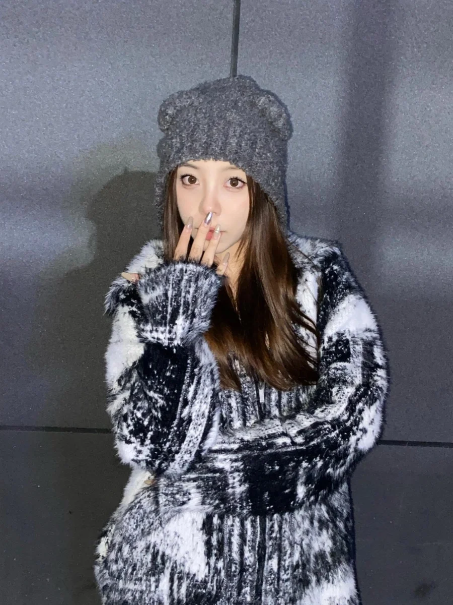 2024 Winter New High Quali Soft Glutinous Cardigan sweater Women Versitile Fashion Trendy Mohair Warm Knit