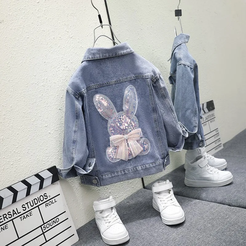 Женская джинсовая куртка с отложным воротником и длинным рукавом