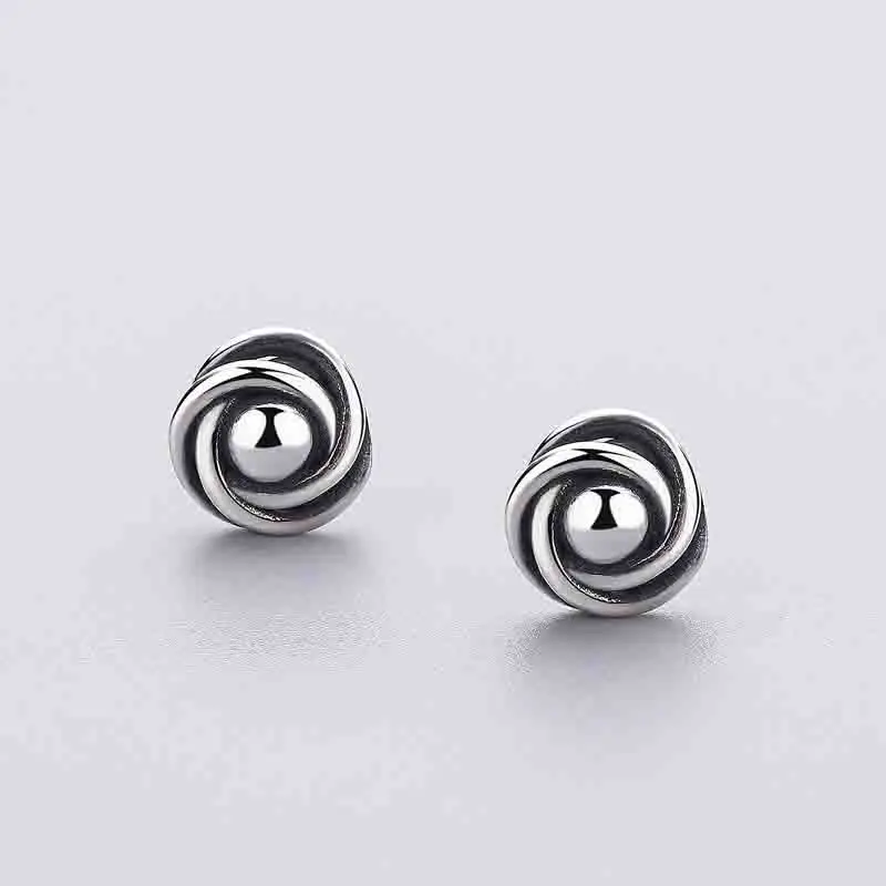 

Женские серьги-гвоздики из серебра 100% пробы