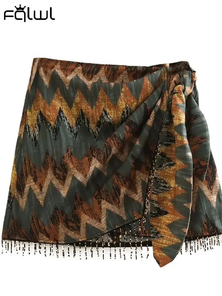 

Женская короткая юбка с завышенной талией, с принтом