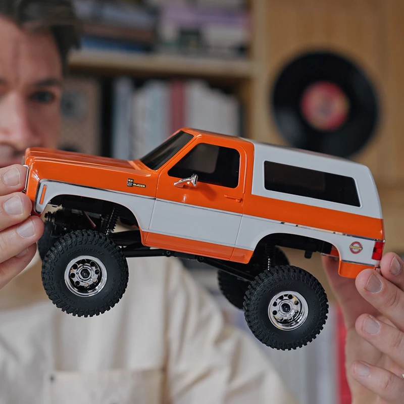 Радиоуправляемая модель внедорожника FMS Rc Crawler 1:24 Chevrolet K5 Blazer, винтажный пикап, для любителей хобби. (art.: 3920dc2876efc) - 3920dc2876efc