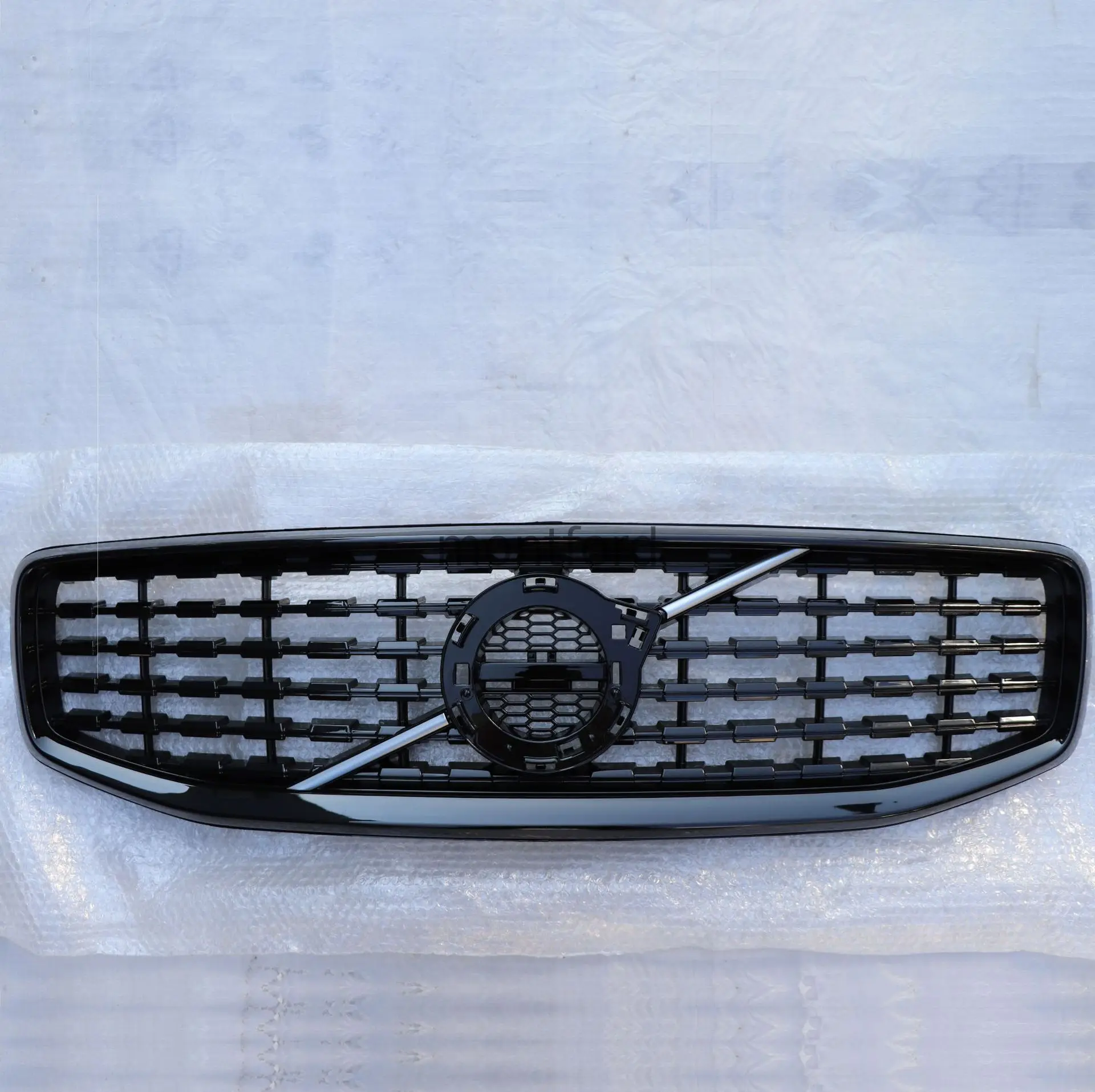 

Black Refit Front Bumper Grill Radiator Grille For VOLVO S60 2019+