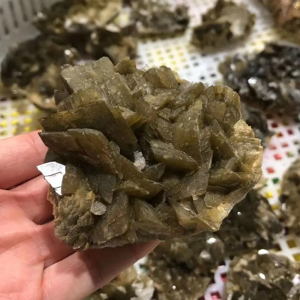 

Натуральный Камень лабрадорит резьба крылья мужества энергия кристалл, украшение рейки