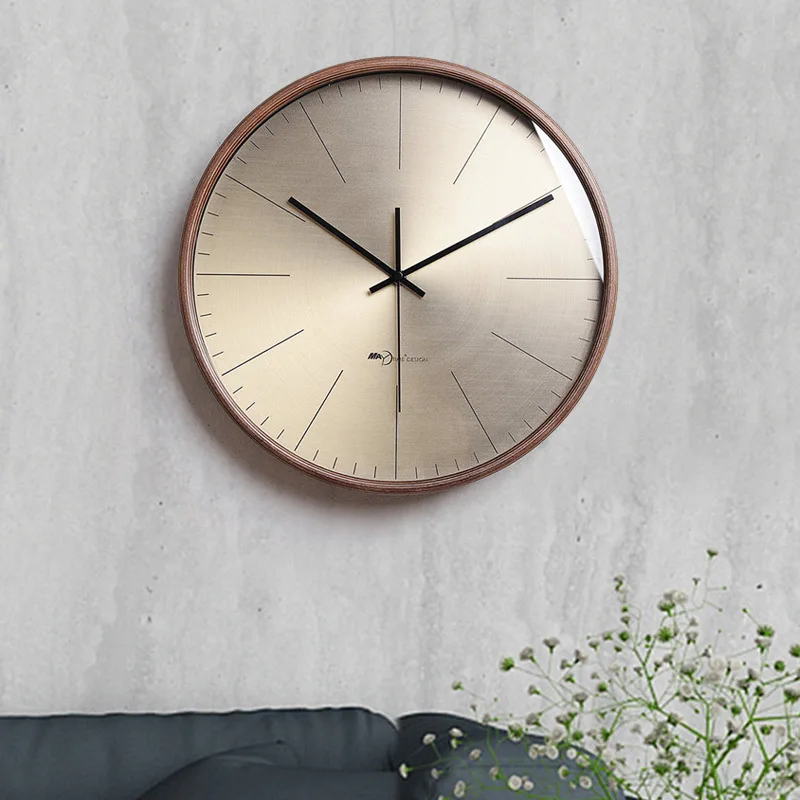 

New Stock Light Luxury Atmosphere Study Living Room Circular Wall Clock Hot Selling Simple Modern Style Fashion Clock