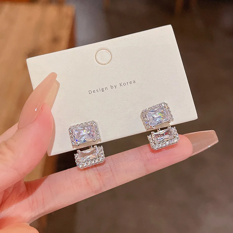 

Women Wedding Party White CZ Crystals Stud Earrings Bridal Classic Crystals Trendy Jewelry