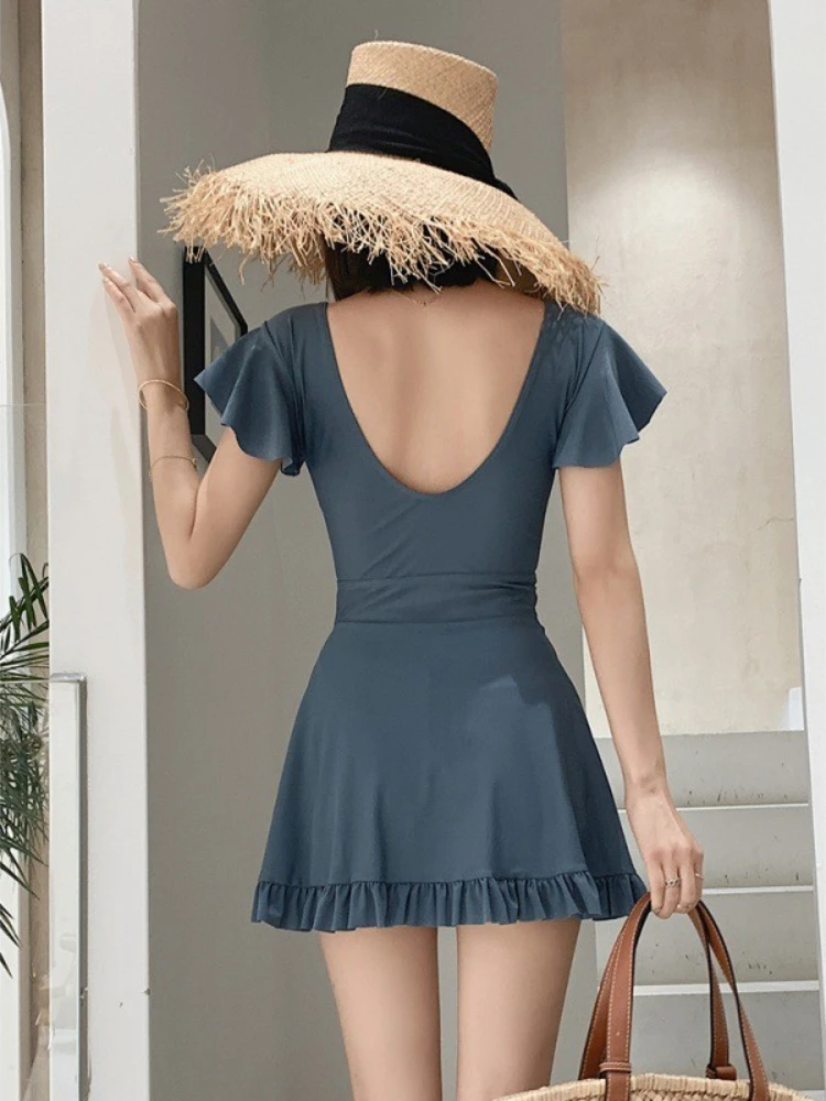 Женский костюм для плавания корейское облегающее платье с открытой спиной