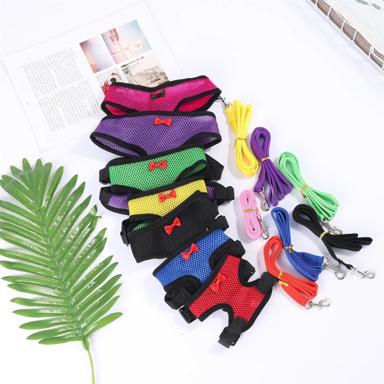 

Size Comfortable Breathable With Medium Hen Belt Chicken Matching Pet clothes