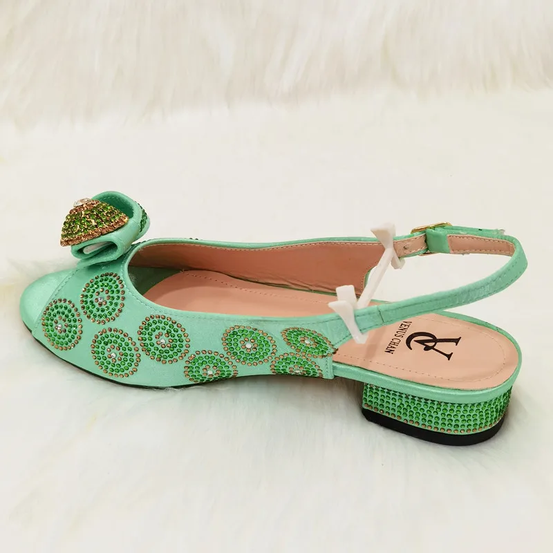 Новое поступление итальянский дизайн красочные полосы узор стиль зеленый цвет