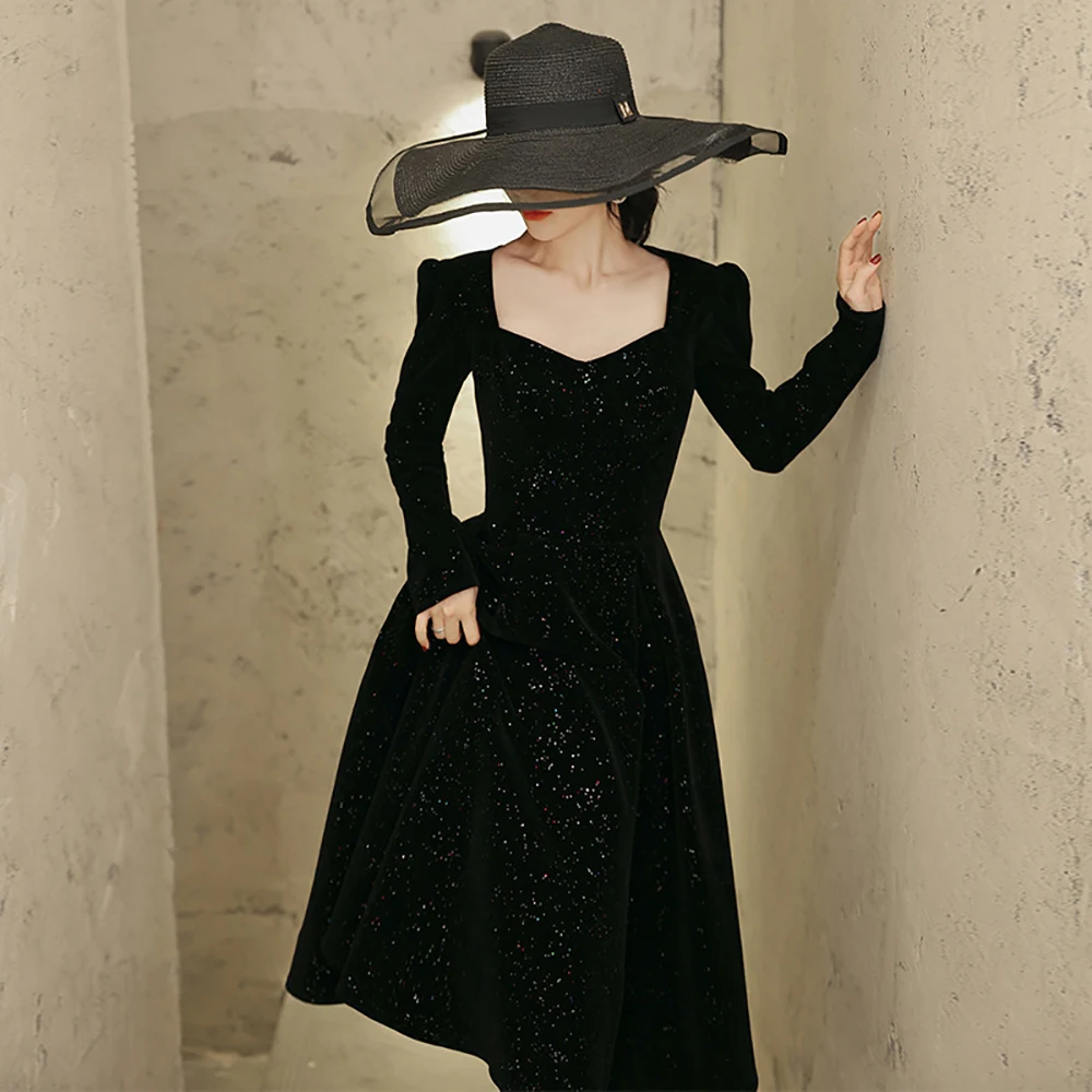 

Black Banquet Evening Dresses 2023 French Style Temperament Celebrity Dress Vintage Square Collar Long Sleeve Velour Party Gown