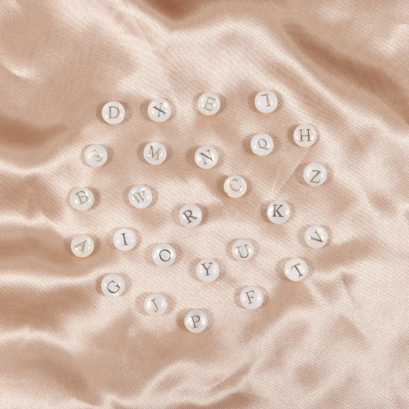 Женский браслет ручной работы с 26 буквами