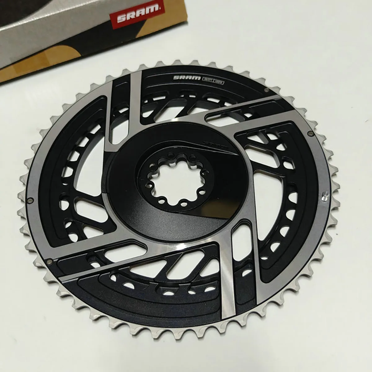 Фото Комплект шестерен SRAM RED 2x 46/33T, 48/35T, 50/37T с прямым креплением, 12-скоростной, CR-RED-KIT-E1, X-Range система переключения передач №5