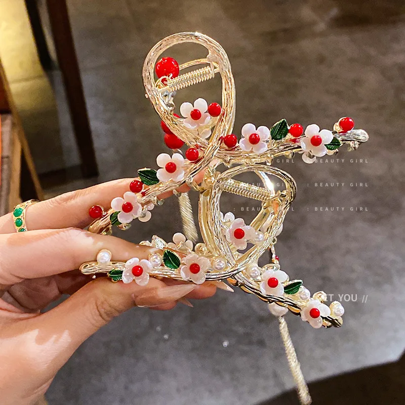 

Pearl Flowers, Leaves And Words Cross, The Hairpin Is Small, Fresh Sweet, Grip Clip Fashionable Versatile