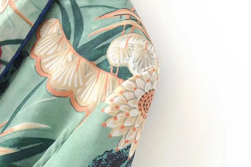 Bohemian Green Floral Print Women Kimono Robe Shirt Lacing up Sashes Above Knee Cardigan Loose Bikini Cover Blouse Tops Beach