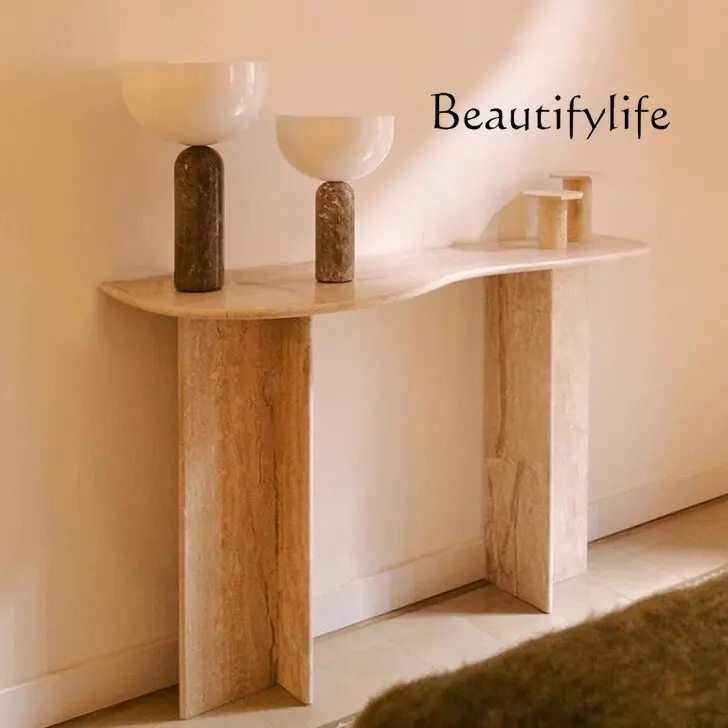 Простой входной стол в скандинавском стиле мраморный вход у стены украшение