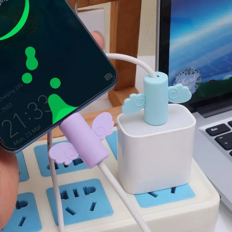 Защитный чехол для зарядного устройства мобильного телефона