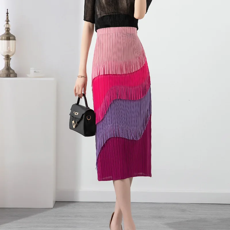 

2022 Summer New Women's High Waist Colorblock Hip Skirt Miyak folds Fashionable high elasticity and thin fringed stitching skirt