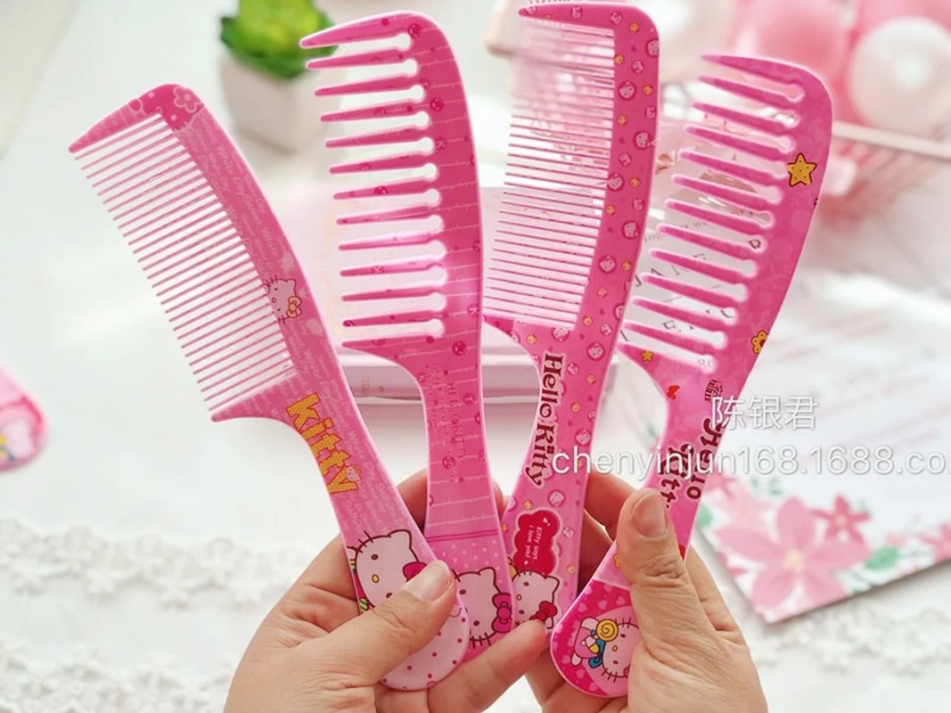 

Sanrio Hello Kitty Cute Exquisite Cartoon Anime Cute Comb Makeup Comb Portable Comb Big Dense Teeth Comb Girls Gifts