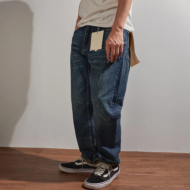 Heavy retro jeans, baggy straight-leg tapered pants, Amy khaki cat whiskers, washed and worn pants