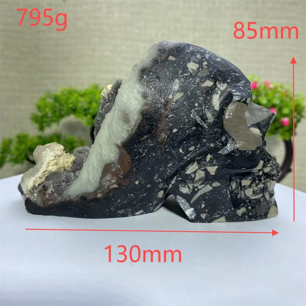 

Сфелитовый череп ручной работы