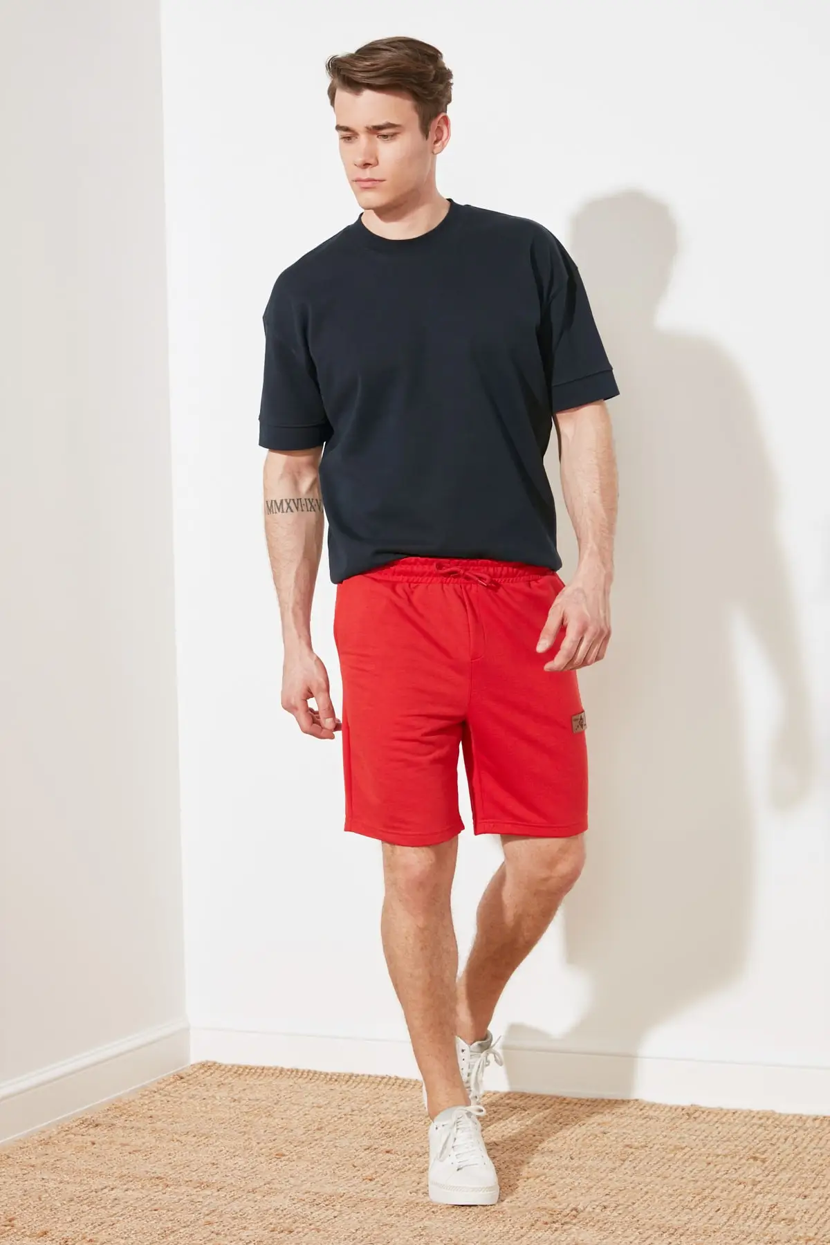 

Trendyol Men 'S Regular Fit Shorts & Bermuda TMNSS21SR0247
