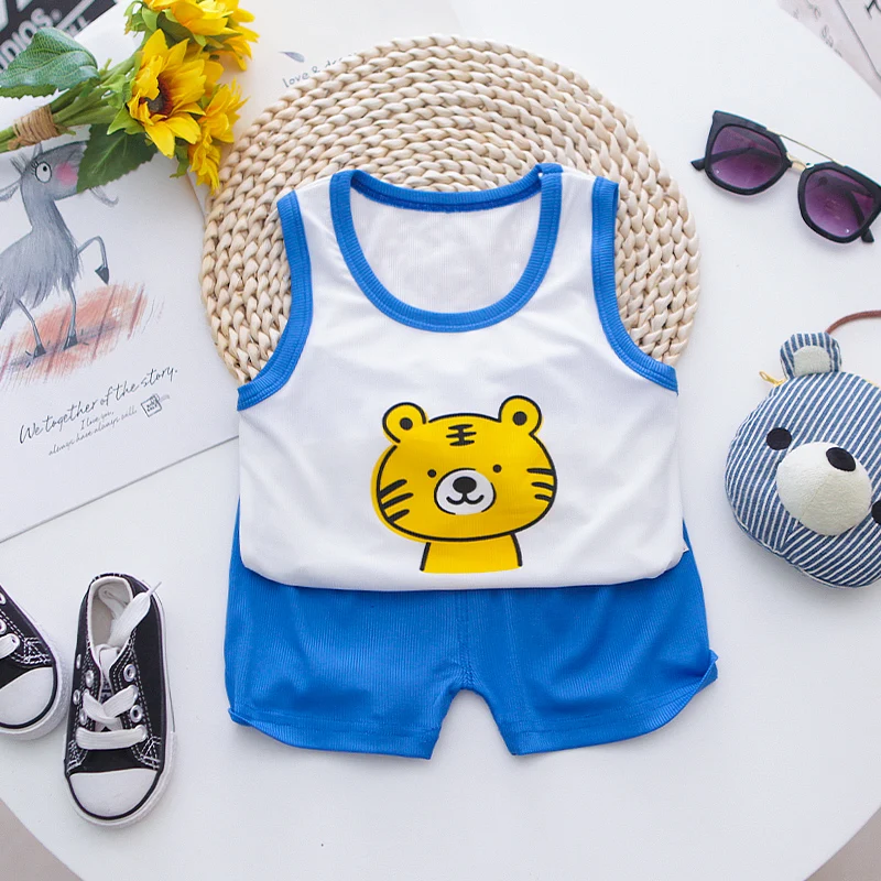 

Новый летний детский повседневный костюм с милыми мультяшными животными, жилет для маленьких мальчиков и девочек + шорты, детский Модный хл...
