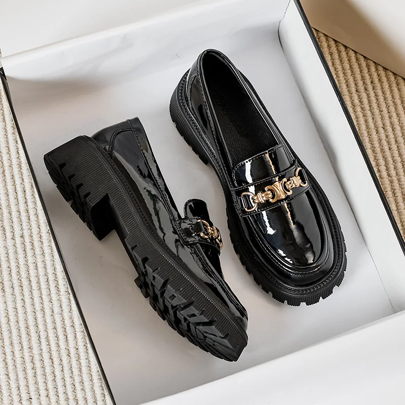 2023 Spring New Women's Loafers Thick Sole Thick Heel Round Toe British Style Small Leather Shoes Large Size Women's Shoes