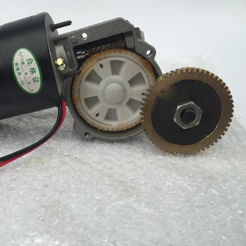 DC12V~24V 60W 5N.M 10rpm-70rpm мотор-редуктор с червячной передачей и положительной точечной