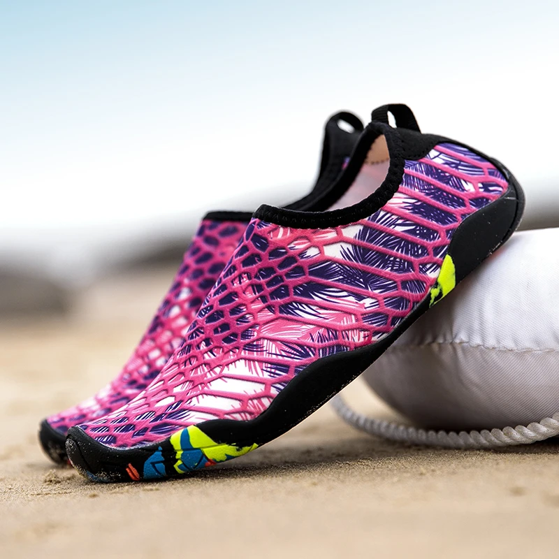 

Swimming Water Aqua Shoes Men Women Beach Camping Shoes Adult Unisex Aqua Flat Soft Walking Lover yoga Shoes Non-slip sneakers