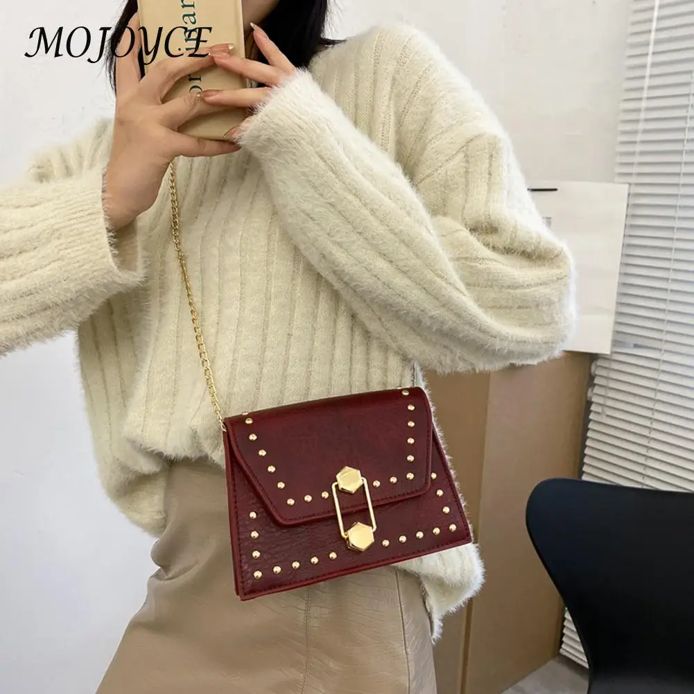 

Fashion Female Square Shoulder Envelope Bag Punk Leather Rivet Crossbody Trunk Youth Ladies Simple Versatile Bag