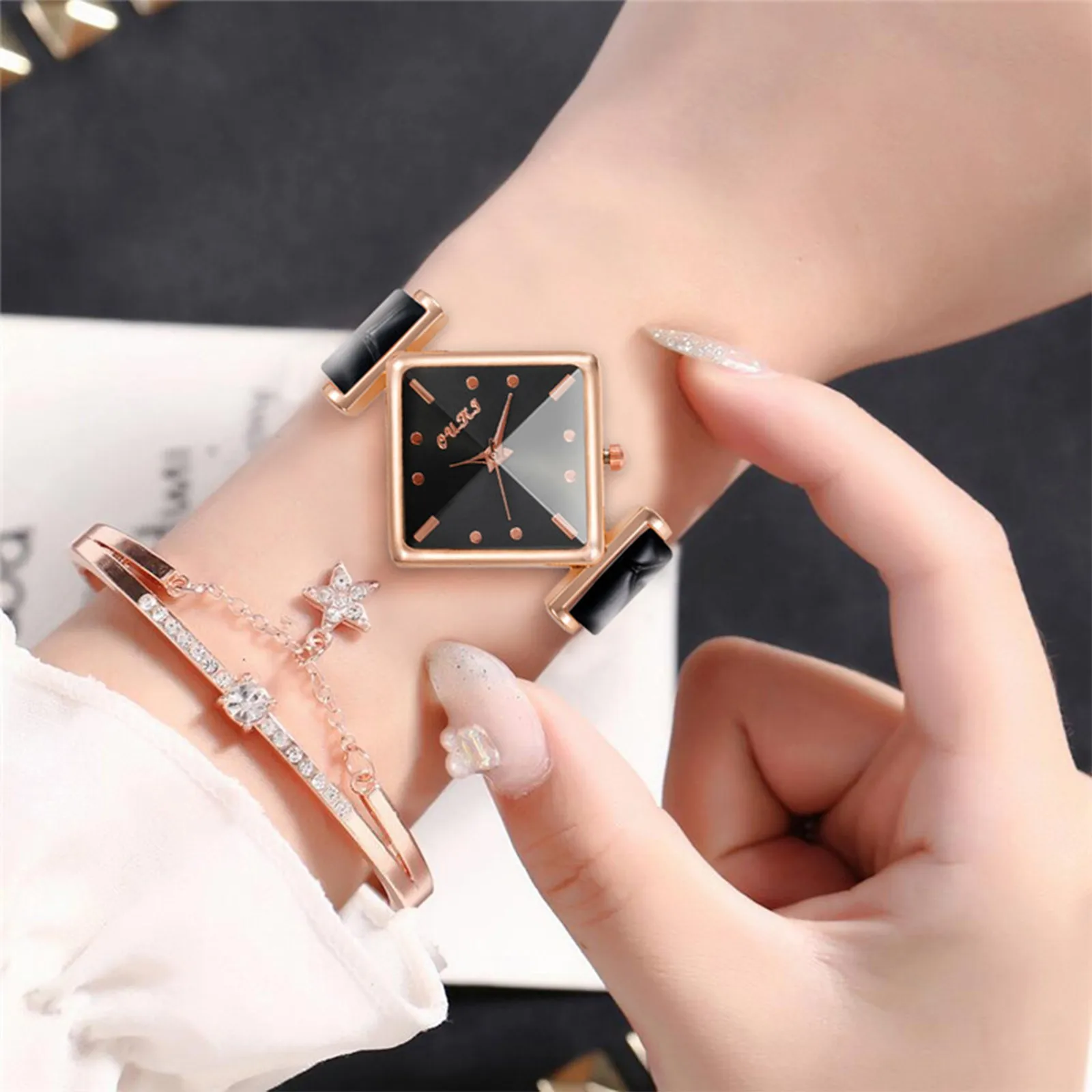 

Top Brand Luxury Watches For Women Casual Luminous Pointer Watch Leather Wristband Women's Watch Quartz Wristwatches Gift Montre