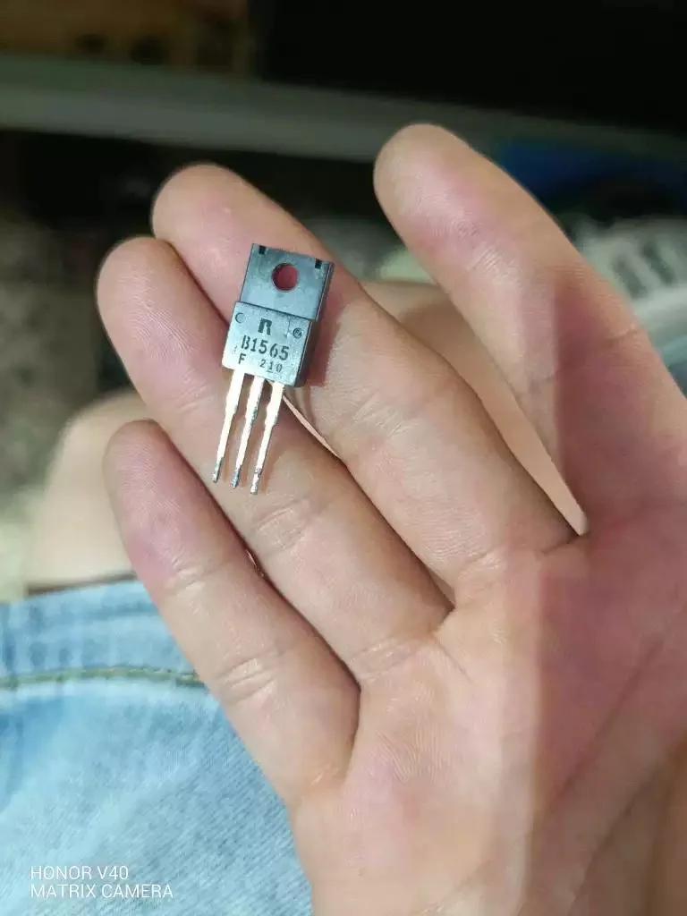 

Free shipping B1565 2SB1565 10PCS