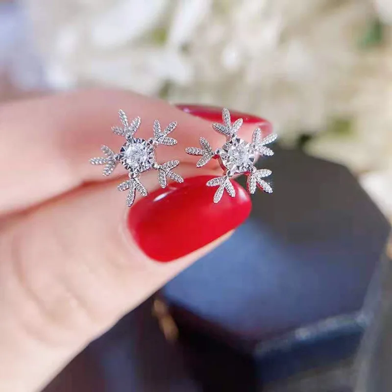 

Dainty Zircon Snowflake Stud Earrings for Women Christmas Flower Heart Bowknot Piercing Jewelry Xmas Party Wedding Girl Gift