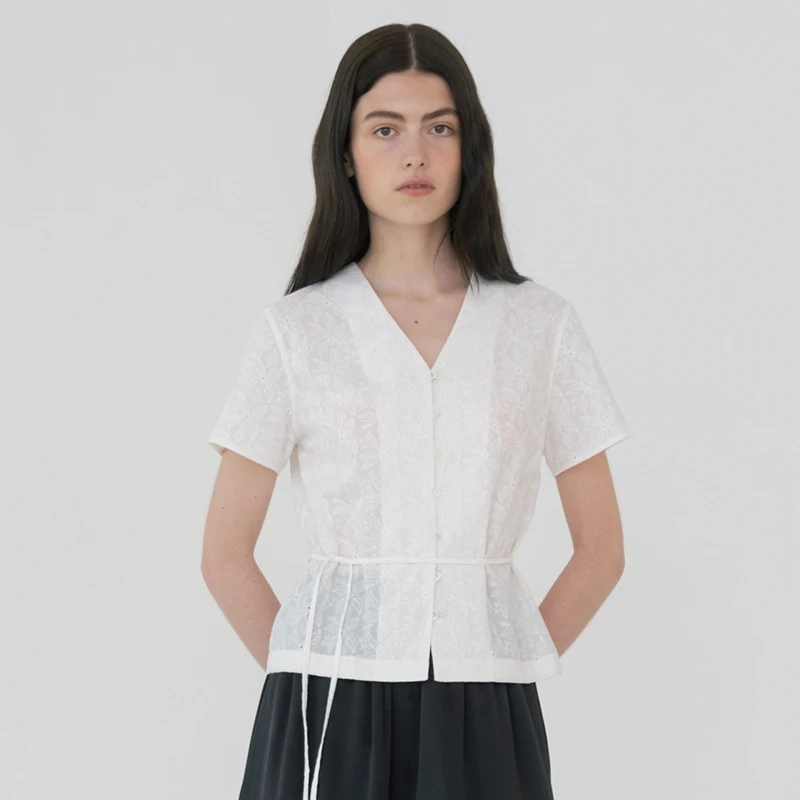 Nothing Written Short sleeve Shirts Women 2023 Summer Design Sense V-neck Lerobe Waist Hugging Shirt