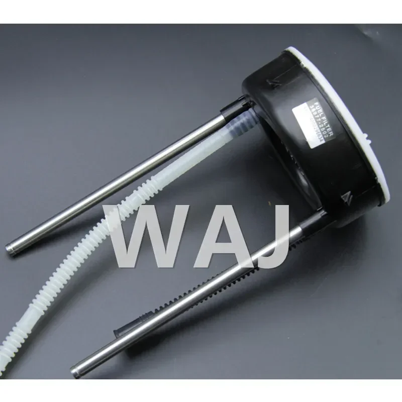 Фото Топливный фильтр WAJ 15100-78K00, 15100-79K00, 15100-78880, 15100-79K10, 15100-79810 подходит для Suzuki Escudo, Grand Vitara, J24B №2