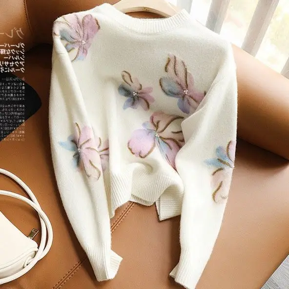 

Женский короткий трикотажный свитер с принтом, пуловер с лепестками из бисера, модный топ для осени и весны