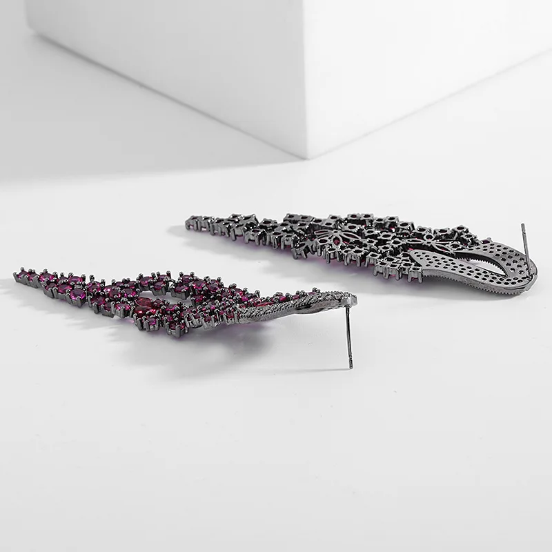 Роскошные длинные висячие серьги в стиле ретро с фианитами антикварные