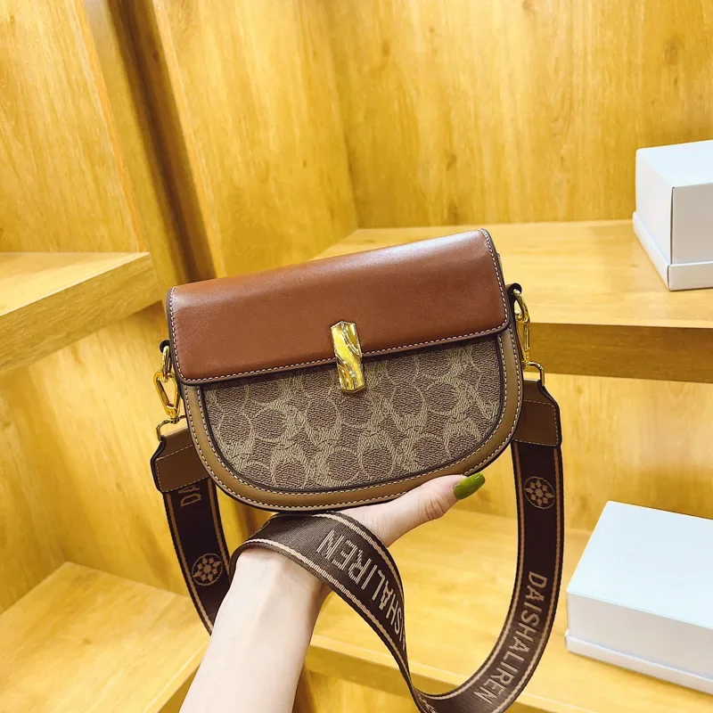 

Women's Bags 2022 New Trendy Fashion Retro Saddle Bags Versatile Broadband Small Square Shoulder Crossbody Bags