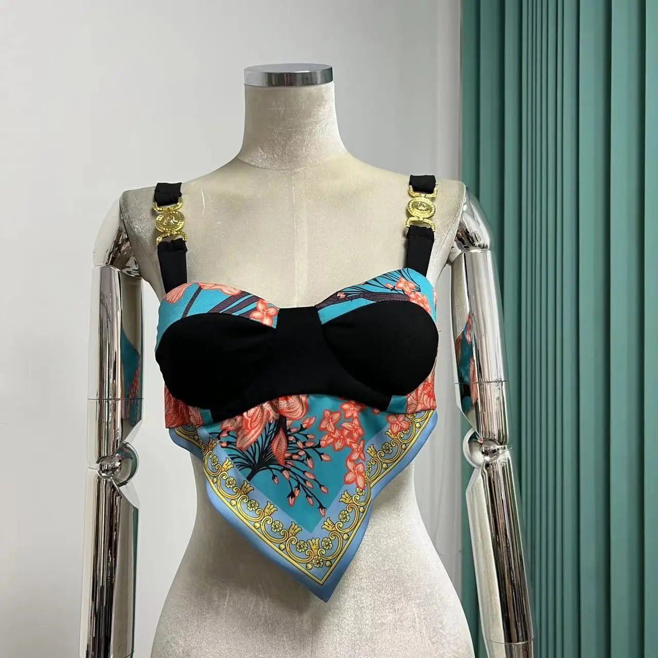 

2022 облегающий сексуальный узкий жилет с металлической пряжкой для девушек с принтом Корсет