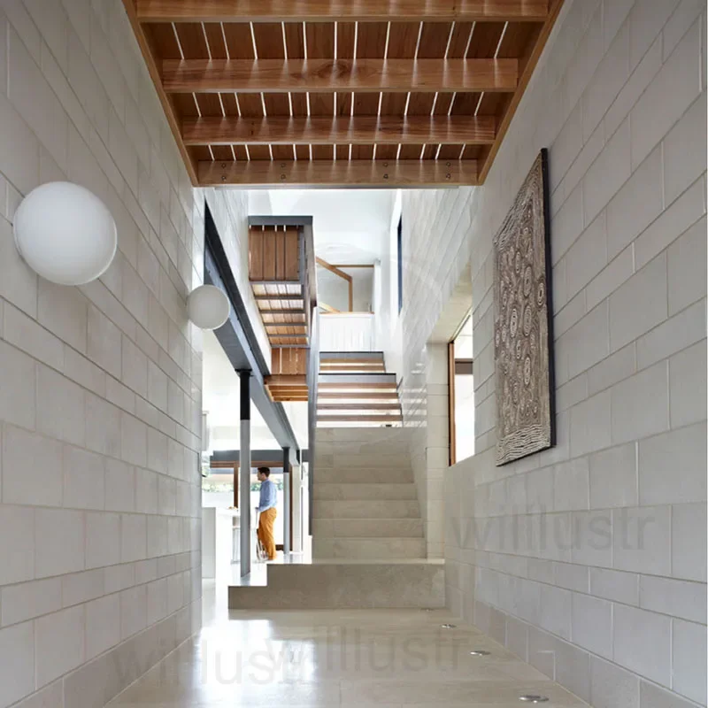 Настенный светильник в современном стиле стеклянное бра с круглыми шариками