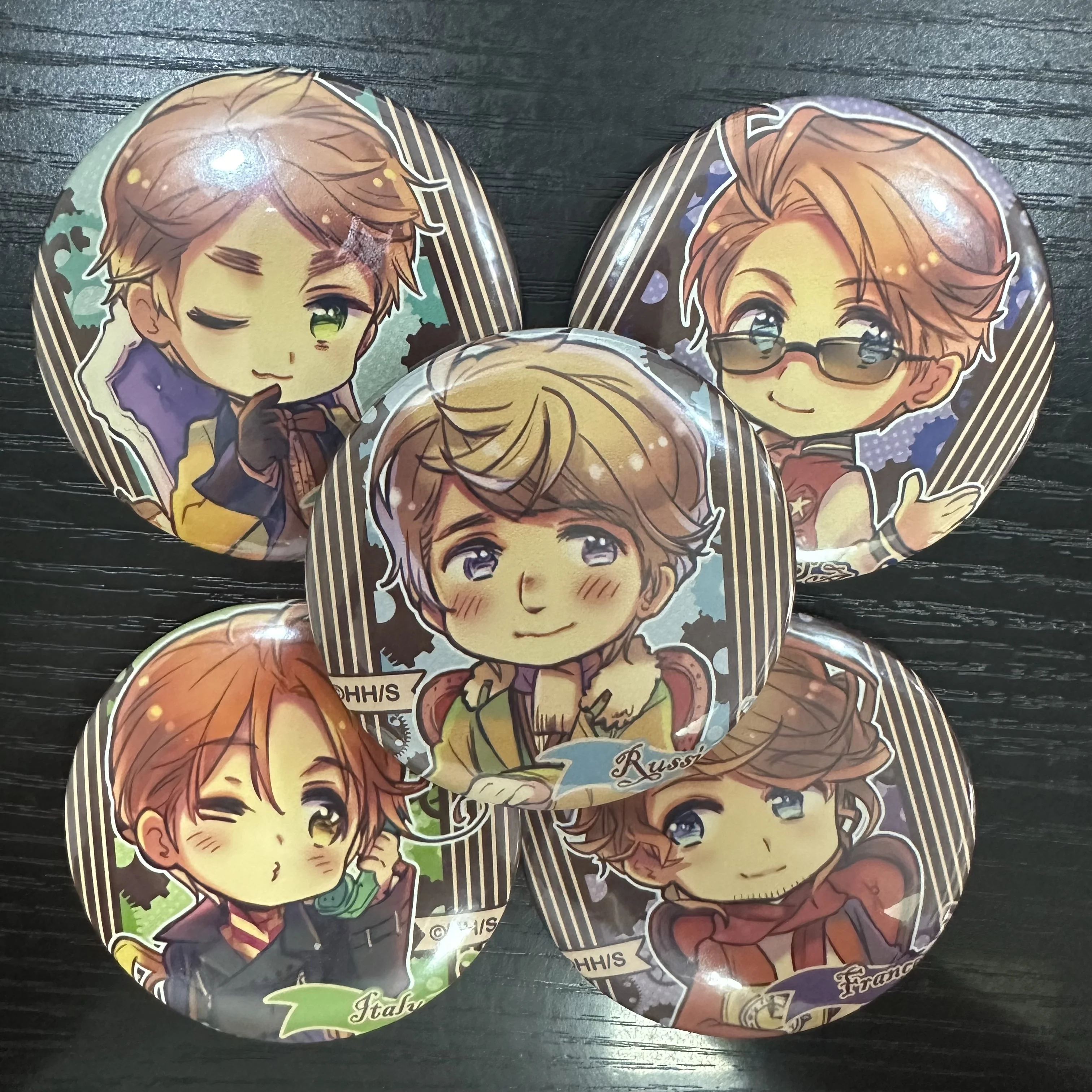 Аниме Hetalia: Axis Powers Фигурки Feliciano Vargas Toris Laurinaitis Косплей Kawaii Металлический значок