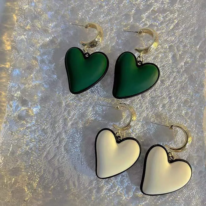 

Elegant White Green Color Heart Boho Dangle Earrings for Women Cute Sweet Geometric Metal Korean Drop Earring Jewelry Orecchino