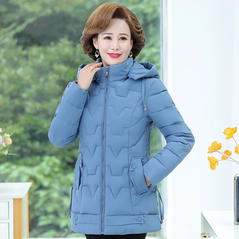New Winter Women's Black Jacket Hooded Solid Cotton Padded Middle-aged Woman Parkas High Quality Short Ladies Coats and Jackets