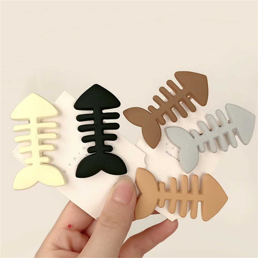 

Simple Milk Tea Color Fishbone Hairpin Girl Cute Bangs Barrettes Sweet Side Hairgrips Temperament Duckbill Clip Hair Accessories