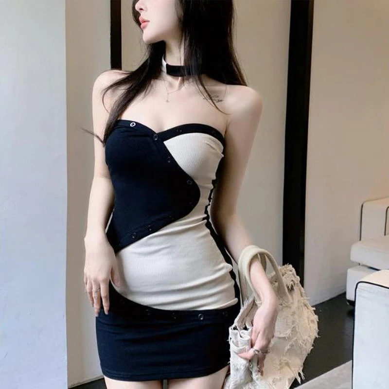 Сексуальное женское мини-платье без бретелек на пуговицах